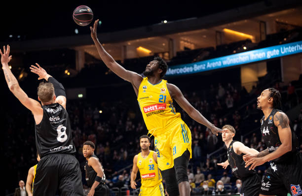 仅着眼于眼 仅着眼于眼